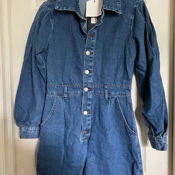 Nasty Gal Denim Romper with Balloon Sleeves - Picture 4 of 4